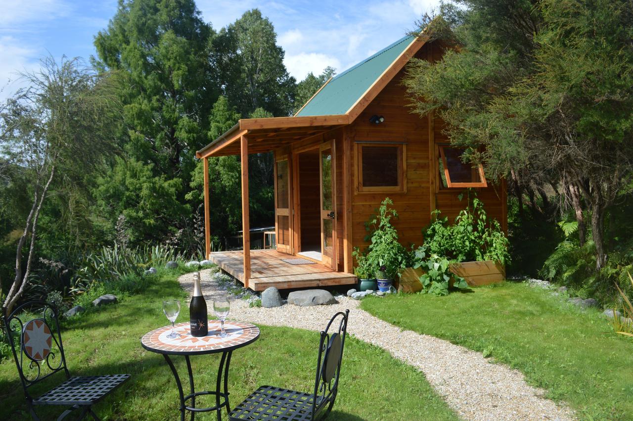 Sunrise Cabin At First Light Rangihaeata Retreat 타카카 외부 사진