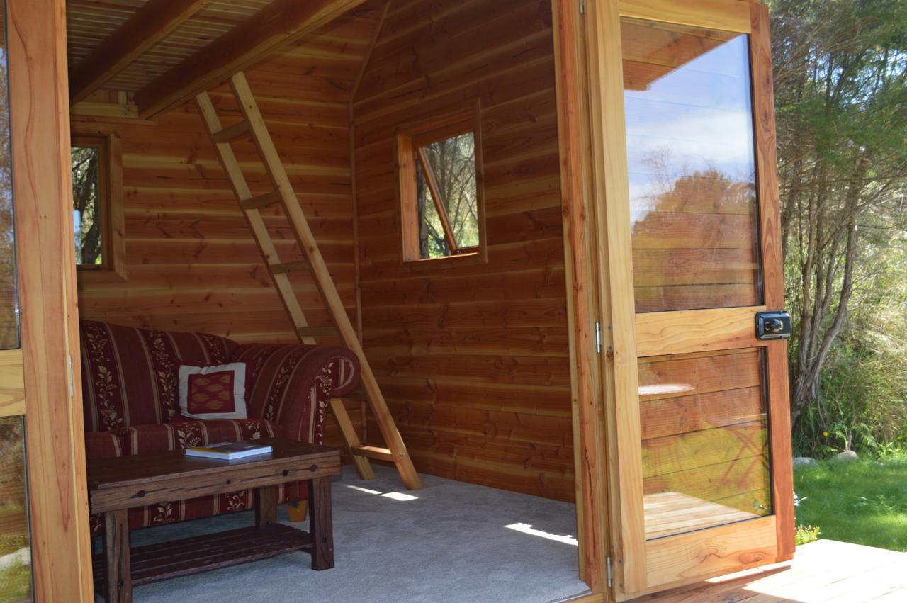 Sunrise Cabin At First Light Rangihaeata Retreat 타카카 외부 사진